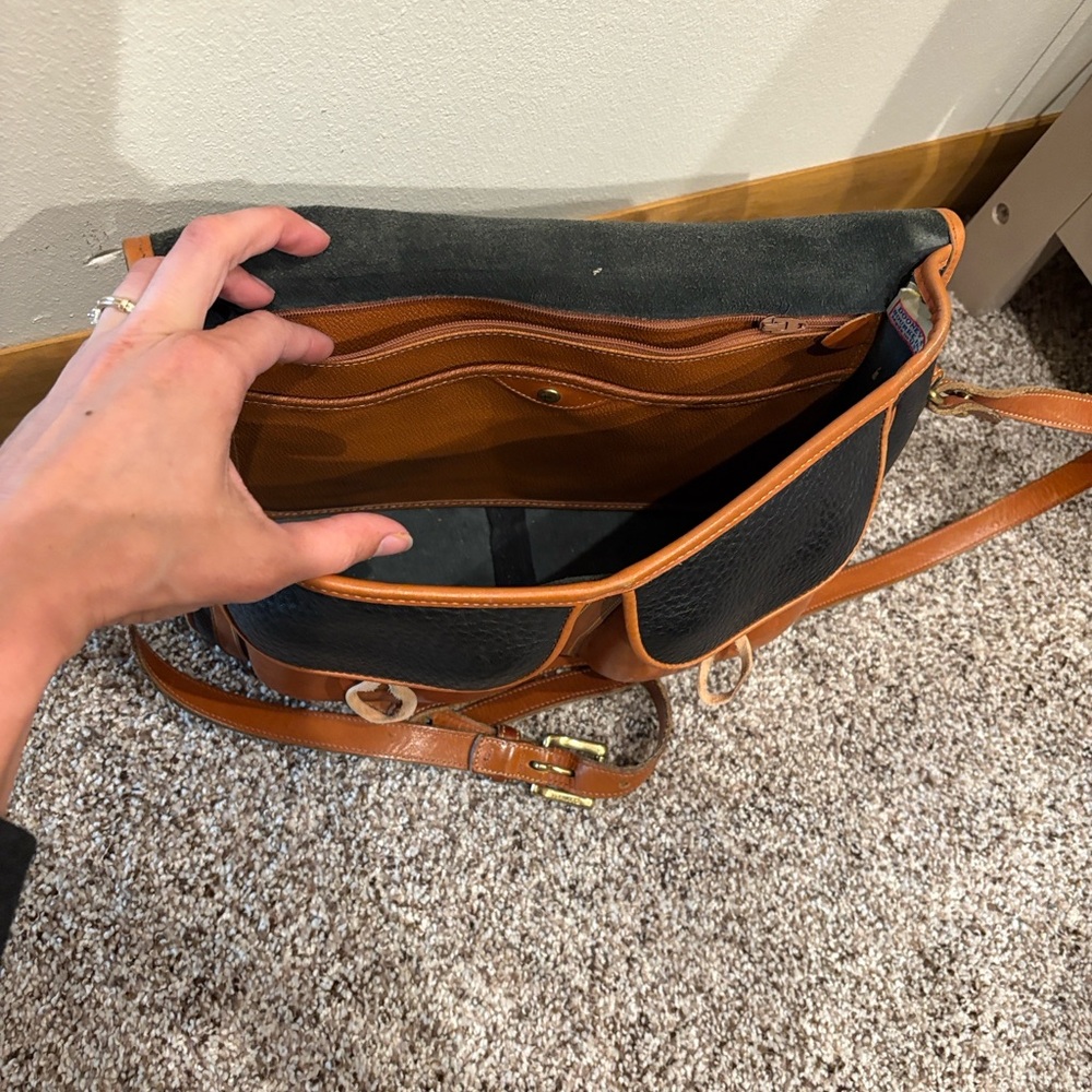 Dooney & Bourke Black and Tan Leather Shoulder Bag - Picture 8 of 10